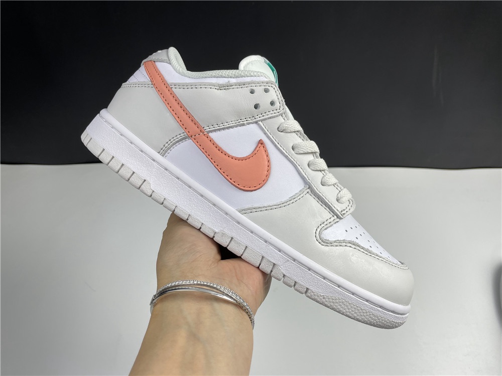 Nike Dunk Low  CW1590-101